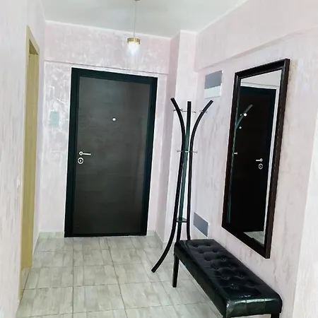Dina Lux Iasi Apartment Exterior foto